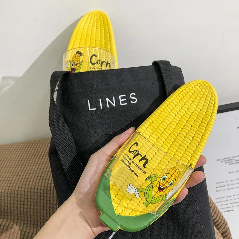 Креативные красные тапочки из кукурузной сетки для дома, домашняя обувь для ванной, нескользящая женская обувь, летние новые трендовые шлепанцы с мягкой подошвой для женщин