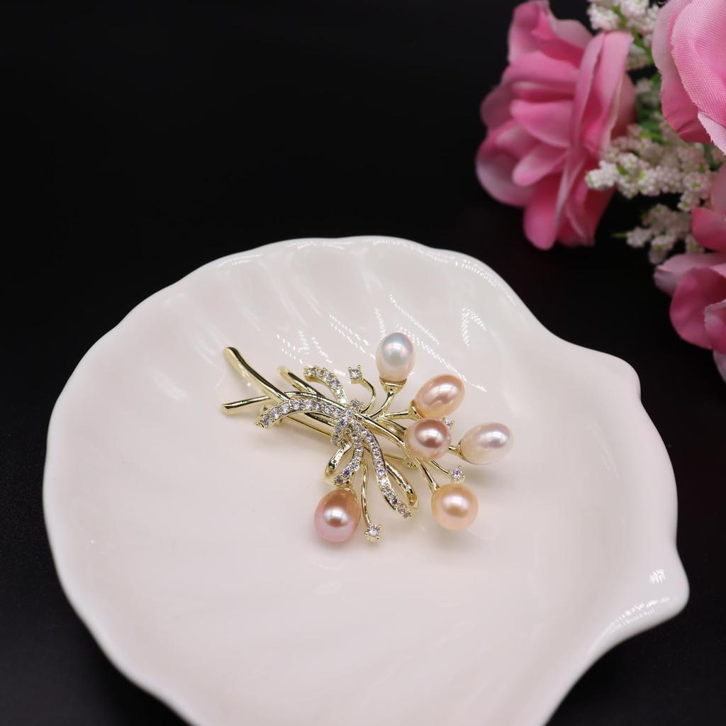 Брошь-цветок из пресноводного жемчуга с цирконами, корсаж из пресноводного жемчуга, прекрасное украшение на грудь для выпускного, подарки для нее, подарочная коробка прилагается