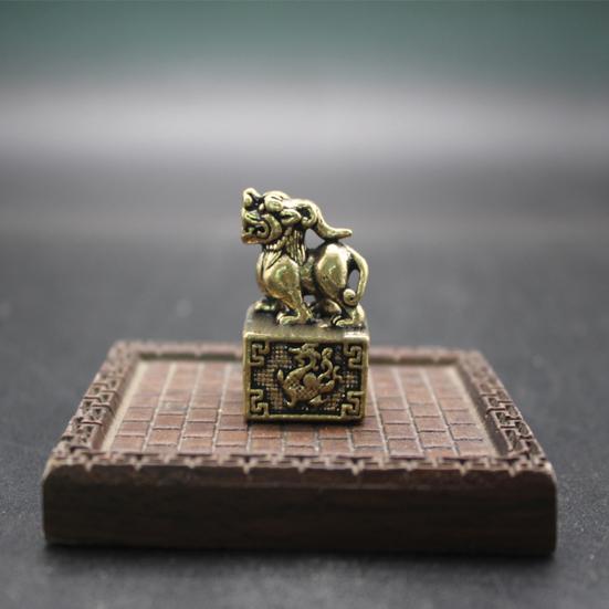 Multifunctional Handmade Animal Seal Sculpture Beauty Eye-catching Pixiu Statue