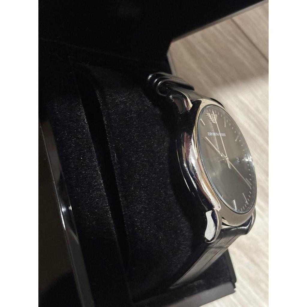 Б/у черные аналоговые часы EMPORIO ARMANI