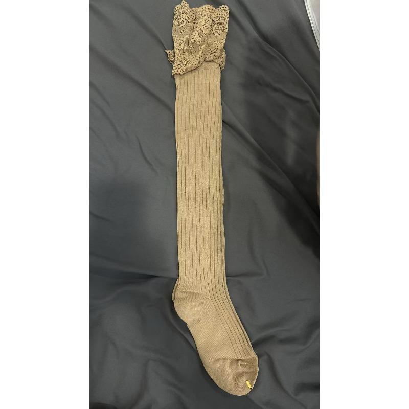 Длинные чулки выше колена для весны и осени, женские носки до икры в стиле Лолита с кружевом, черно-белые, кружевные длинные носки