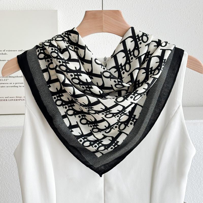 Chessboard plaid 71CM cotton and linen silk scarf small square scarf women's spring and autumn summer thin scarf scarf linen headscarf belt