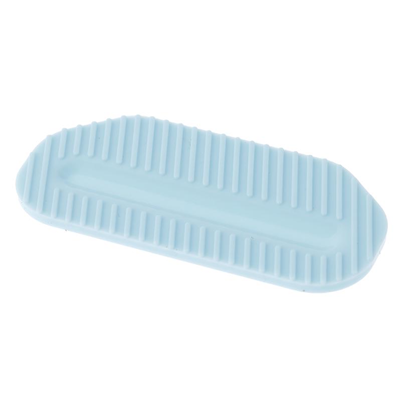 Пружинный инновационный дверной стопор надежно удерживает клиновой держатель открытой двери