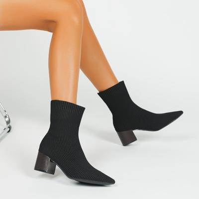 Женские вязаные зимние ботинки большого размера с острым носком, повседневные короткие, на толстой подошве, мягкие, эластичные, ботинки Martin, рыцарские туфли 34-43