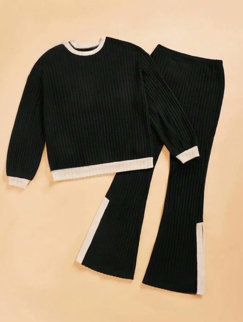 Женский комплект в рубчик: топ с длинным рукавом и брюки широкого кроя с черной контрастной отделкой бежевого цвета