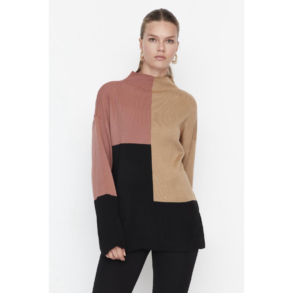 Black Color Block High Collar Knitwear Sweater Tctaw22ak0054