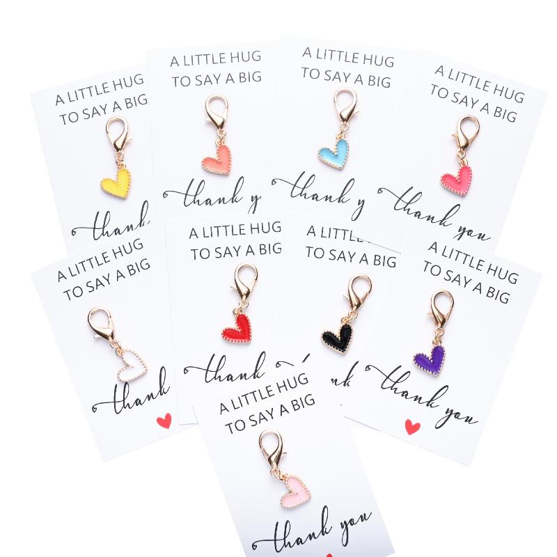 10 шт. Красочный Металлический Брелок с Надписью Love Набор из 10 штук Изысканная Подвеска в Форме Сердца Персонализированное Украшение для Ключей Маленькая Подвеска для Сумки