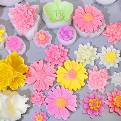 Силиконовая форма для свечи и мыла с ароматом лепестков розы 3D