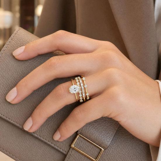 4 Pcs Stackable Rings for Women, Sparkly Cubic Zirconia Rings, Minimalist Statement Wedding Engagement Promise Rings