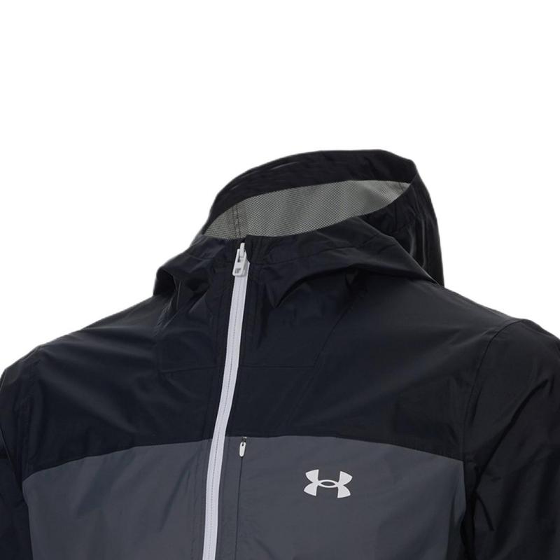 Under Armour Ветрозащитная легкая куртка мужская черная 1381880-001