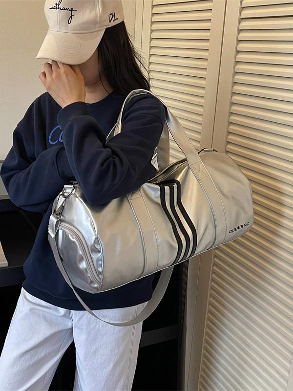 2026 Кожаная дорожная сумка с отделением для обуви, разделением на сухое/влажное, большой вместимостью для поездок на короткие расстояния и занятий фитнесом