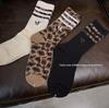 Леопардовый принт ретро три полоски повседневные спортивные носки средней длины