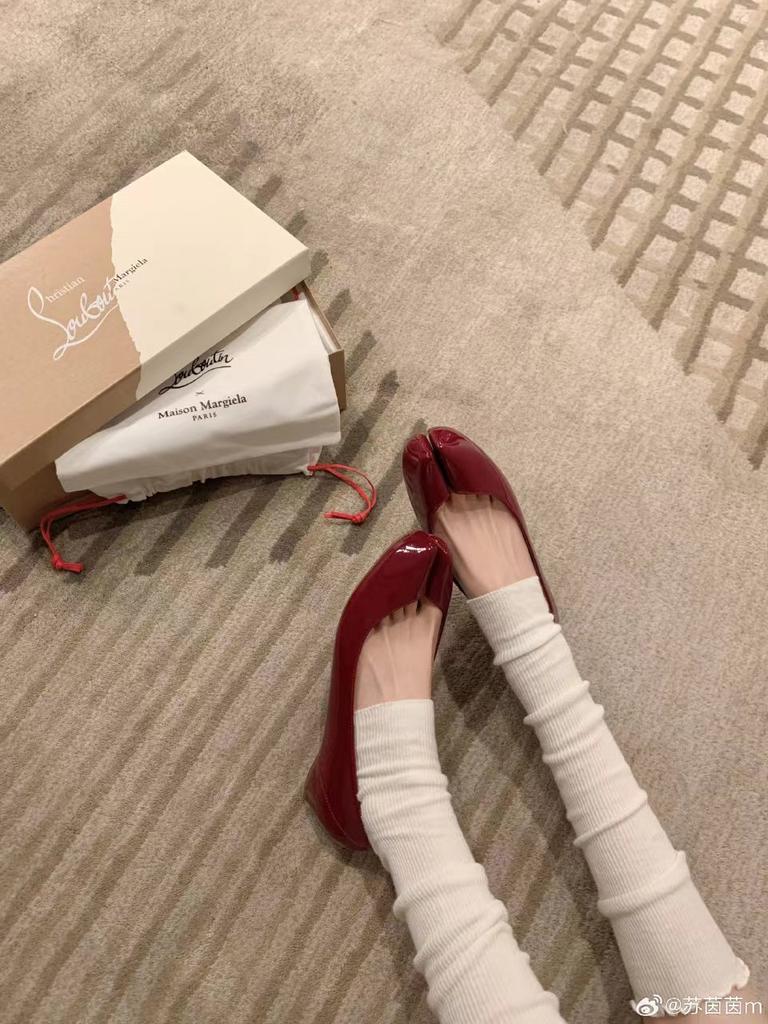 2025 Summer New~ Mesh Rhinestone One-pedal Flat-soled Split-toed Single Shoes Women's Pig's Trotters