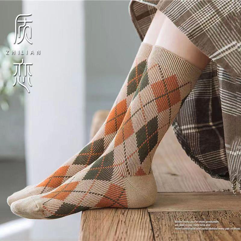 Носки для девочек в стиле колледжа с ретро-ромбами — японская мода, средняя длина, осень/зима