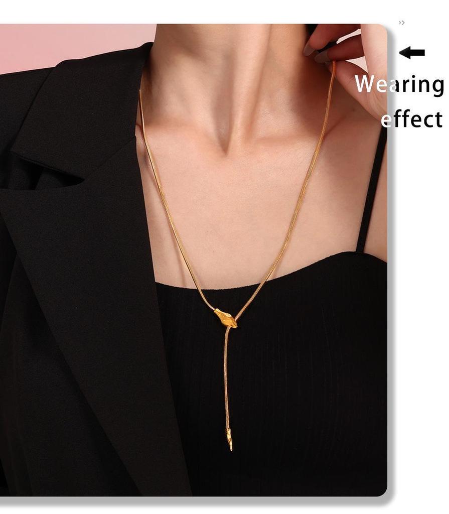 Шикарное ожерелье из нержавеющей стали с головой змеи: Европейский и американский холодный стиль