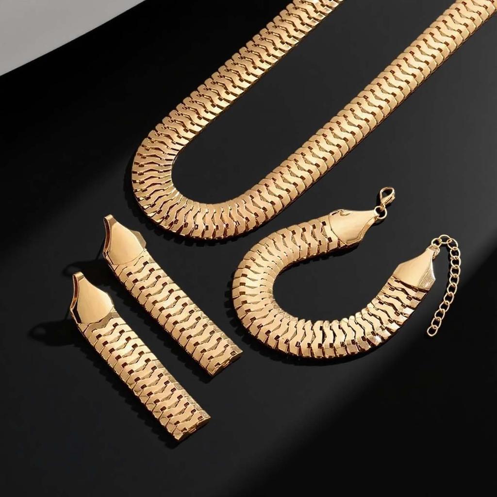 Classic Style Necklace, Bracelet, Earrings, Jewelry Set Combination, Suitable for Daily Casual Versatile Women's Accessories