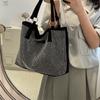 Spacious Trendy 2023 Summer Tote Bag Urban Style Soft Bucket Handbag For Women