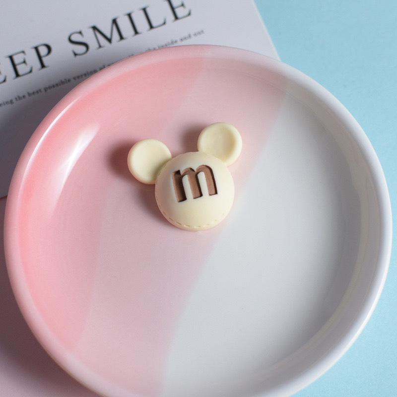 Набор аксессуаров для чехлов для телефонов и украшений из мультяшной матовой смолы M Bean