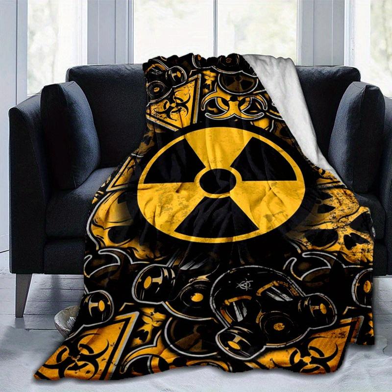 1pc Radiation Symbol Printing Lightweight Flannel Blanket, Comfortable and Warm Blanket, for Camping Sofa Bed and Couch Office, Gift