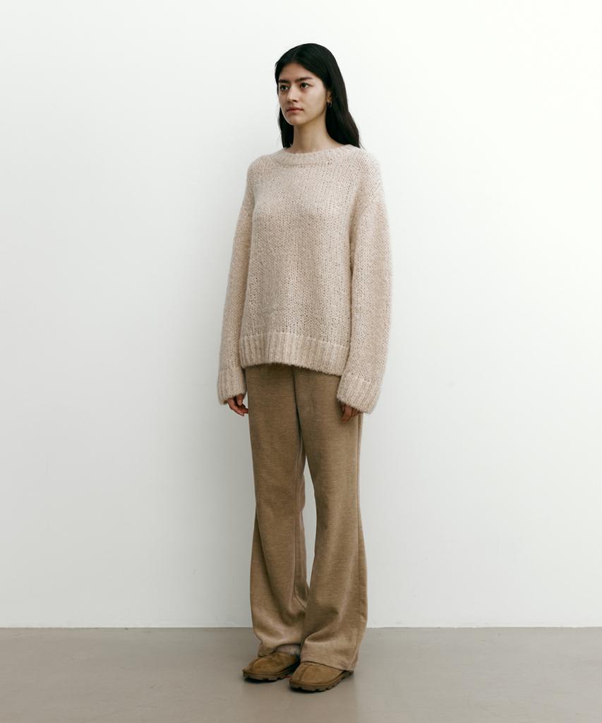 STEP AROUND Bootscut Banding Training Pants [Beige]