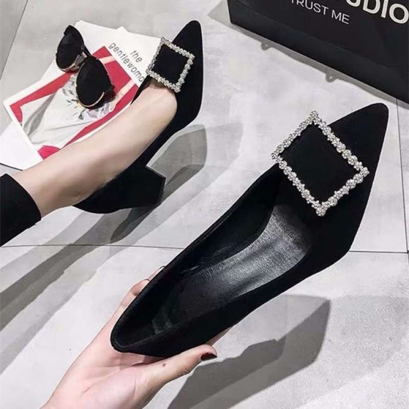 Туфли студентка корейская версия 2025 весна и осень новые легкие универсальные черные рабочие туфли пряжка толстый каблук высокие каблуки женские