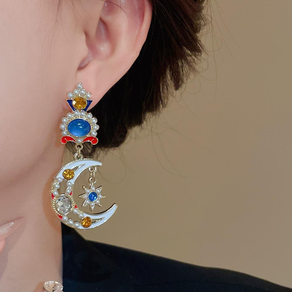 Ear Jewelry Vintage Earrings Women Light Luxury Moon Stud Earrings Star Pendant Earrings Gift