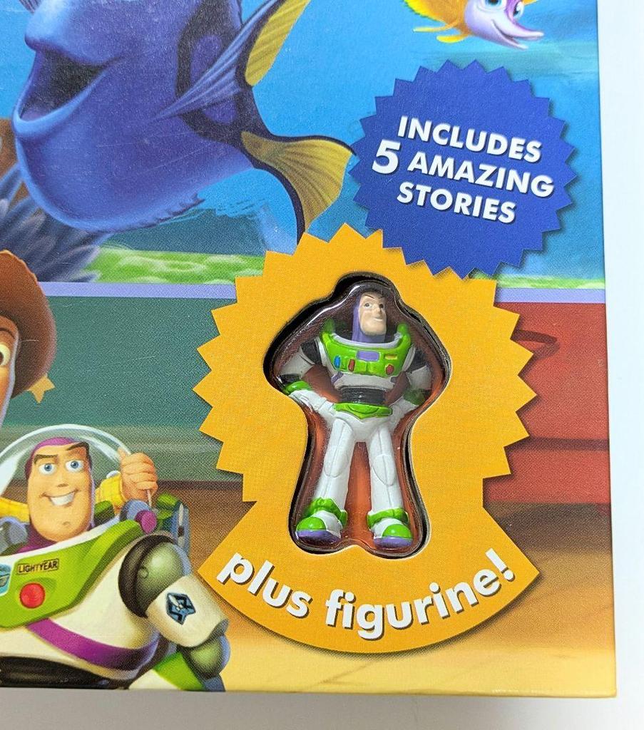 [Б/У] Иностранная книга Большая книга Дисней и Пиксар 5 наименований в комплекте Книжка-картинка с фигуркой Базза