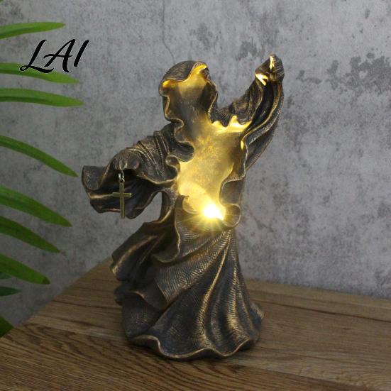 Atmospheric Desktop Decor Resin Gothic Halloween Statue Spooky Tabletop Ghost Decoration with Light Study Room Table Lamp Mysterious Faceless