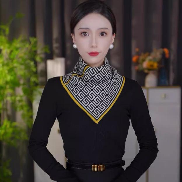 2025 Women's Versatile Silk Triangle Scarf: Warm Double-Sided Snood & Neck Warmer for Autumn/Winter