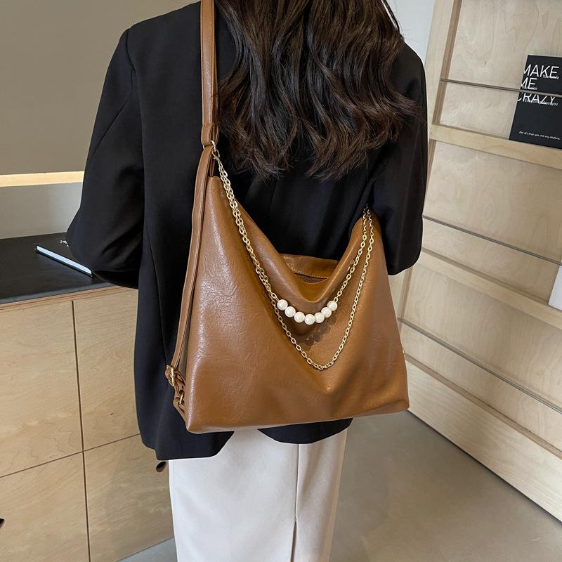 Сумка-тоут премиум-класса большой вместимости женская 2025 новая сумка на плечо с жемчужной цепочкой, универсальный рюкзак для поездок на работу
