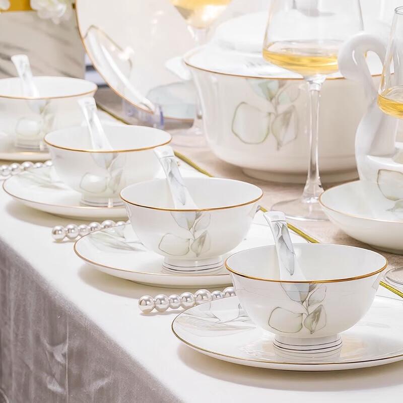 Jingdezhen Spring Floral Ceramic Fish Plate