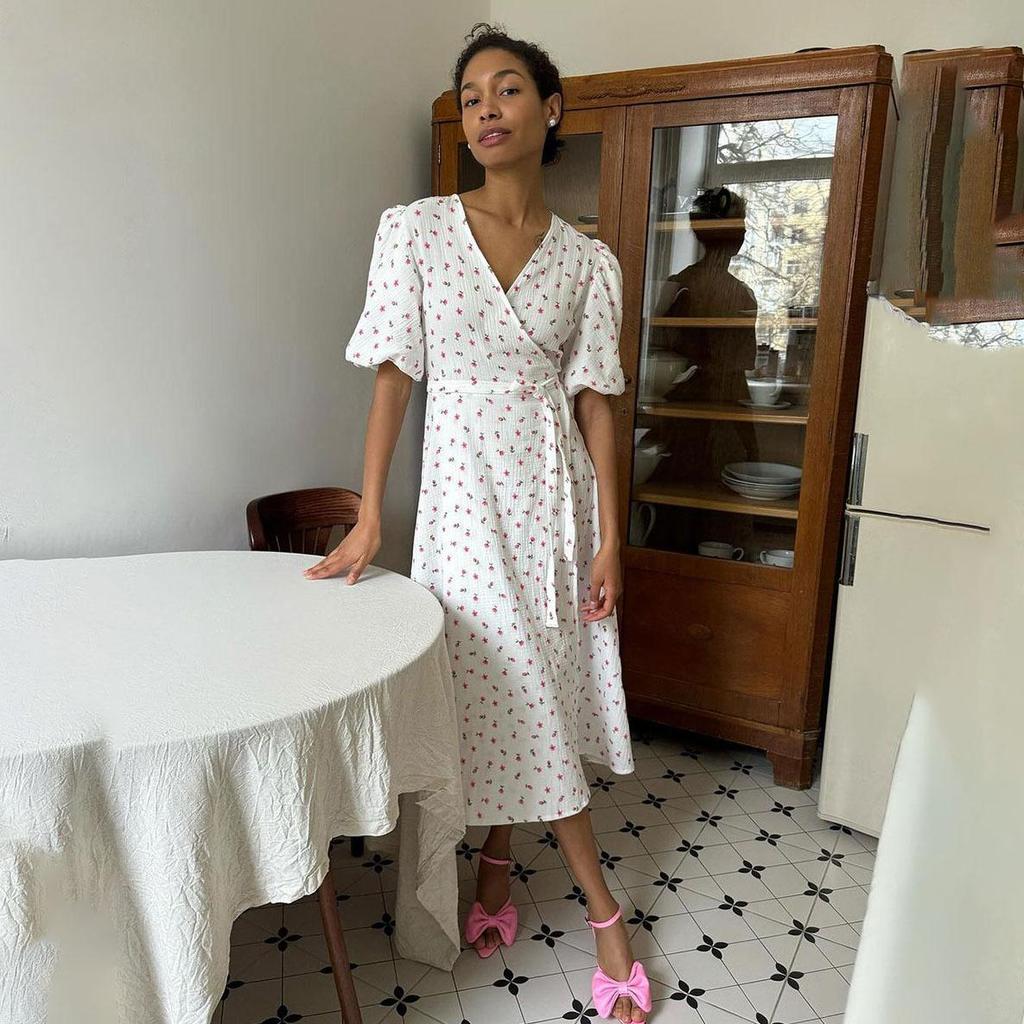 Женское летнее платье с короткими рукавами и высокой талией в этническом стиле на шнуровке