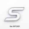 Логотип "S": Идеально для модифицированных Ford Mondeo, Focus, Fiesta и других спортивных моделей. Имеет металлический автомобильный значок в виде буквы "S".