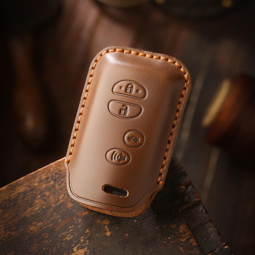 Retro key cover is suitable for Toyota's old Cool Luze Prado Camry leather car key protective cover