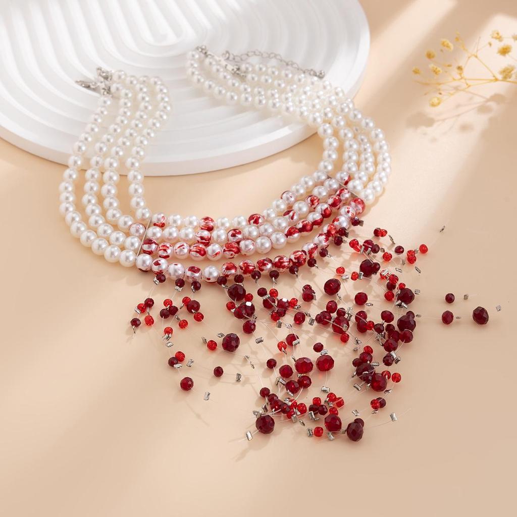 Готическое колье-чокер с кисточкой в виде капли крови и жемчугом