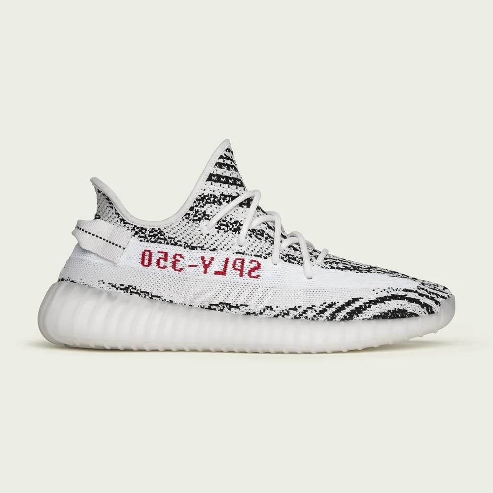 Adidas Yeezy Boost 350 V2 Зебра 2022/2023 CP9654