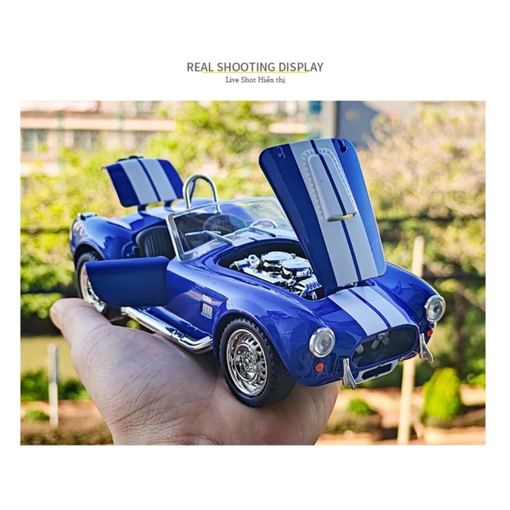 1/22 Ford Shelby Cobra 427 S/C Модель автомобиля из сплава Звук и свет Инерционный Детская игрушка Коллекционные предметы Подарок на день рождения