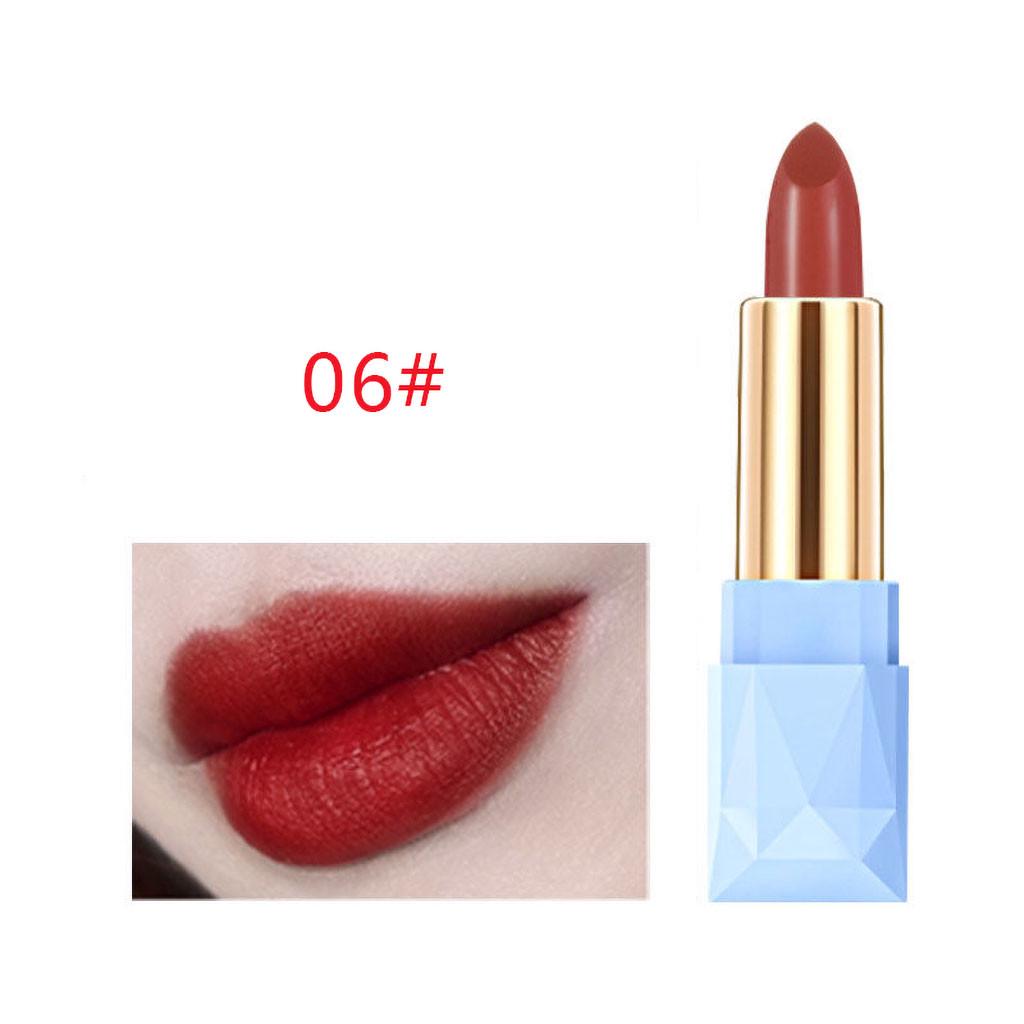Cute RED Tube Mouth Red Brick Red Aunt Lipstick - Непростой сладкий бархат