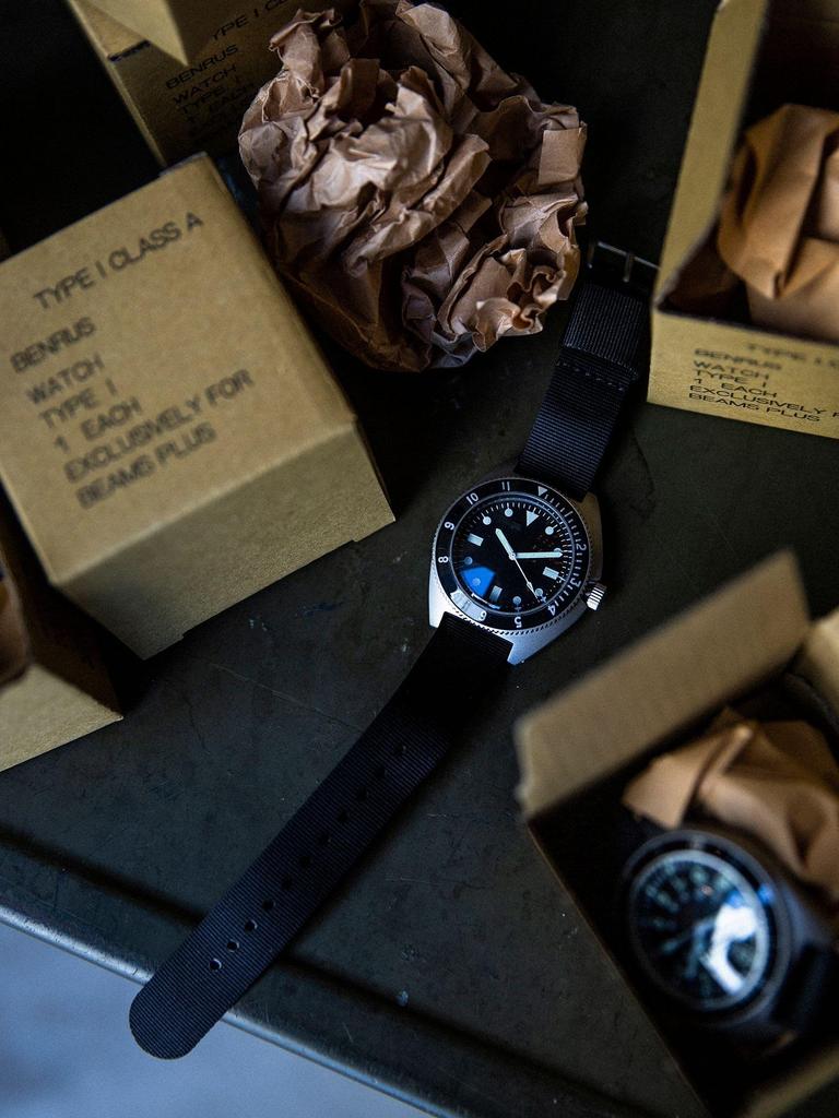 [BEAMS 100 Famous Items] [BEAMS Plus] Watch BENRUS × BEAMS PLUS Special Order TYPEI Men's SILVER FREE 38480003707 38480003707