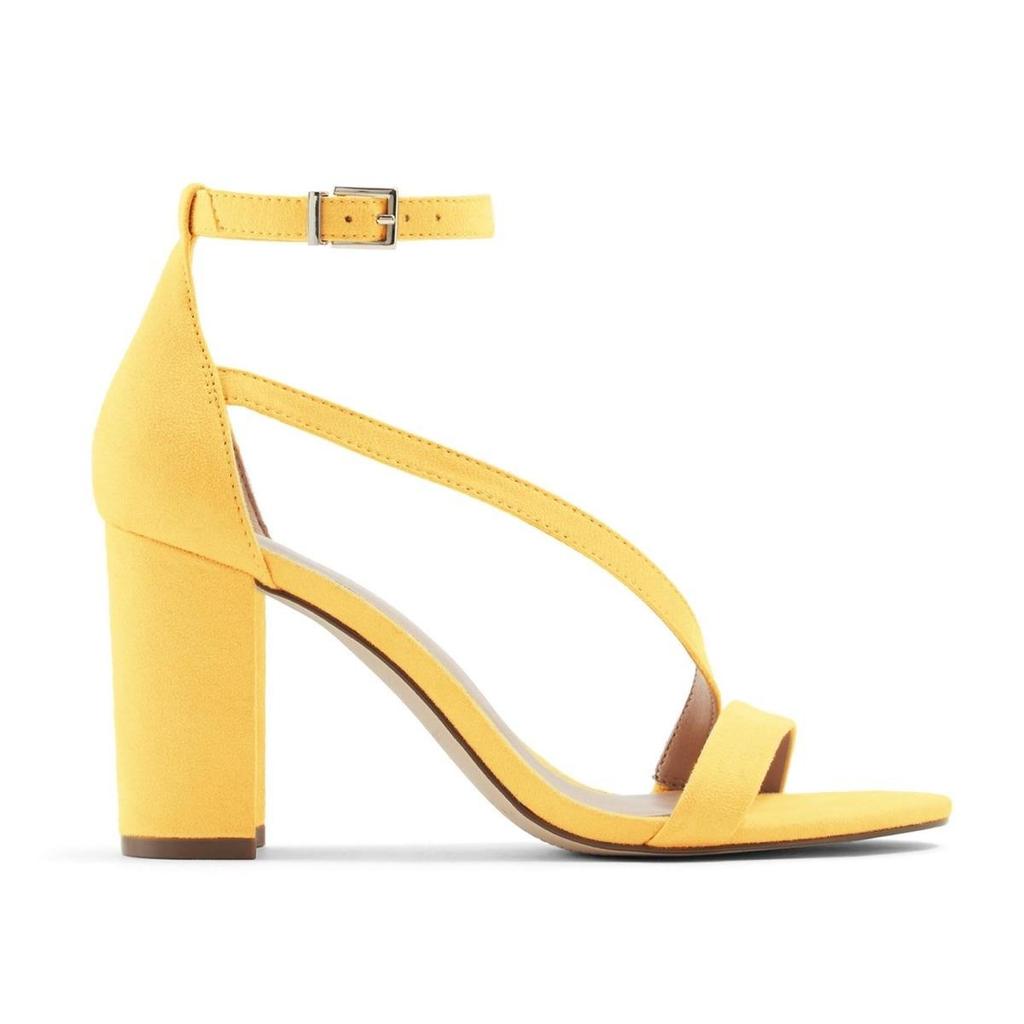 Женские замшевые босоножки на низком каблуке-лодочке на массивном каблуке