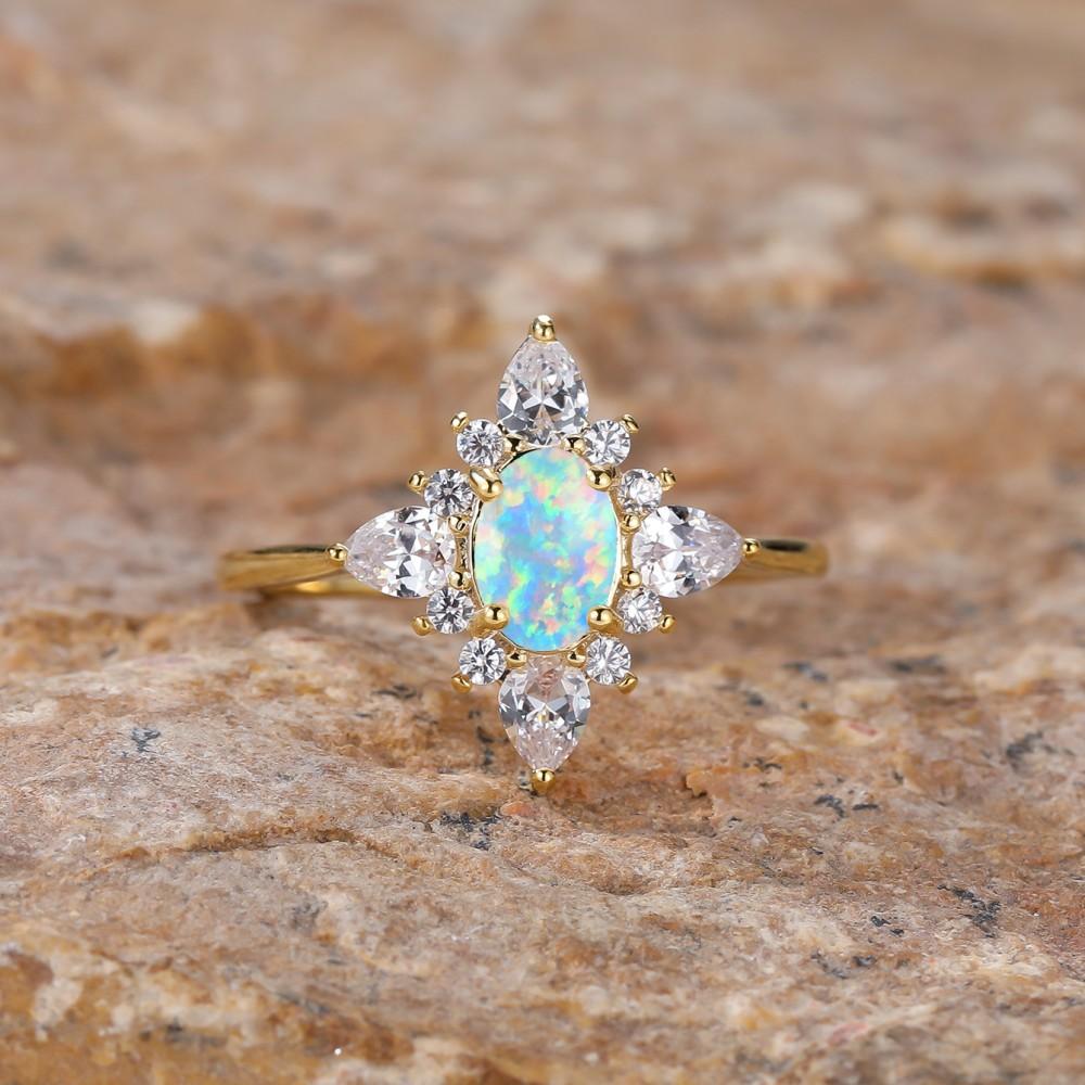 Retro Palace Oval Water Drop Diamond Empress Ring Exquisite Women's Jewelry Ring Bohemian Jewelry Gift