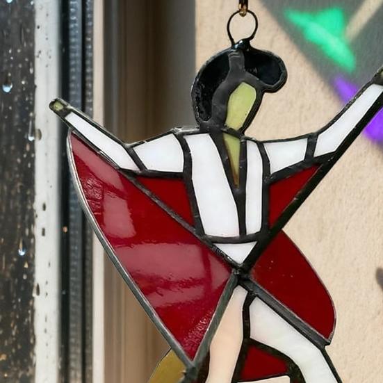 Акриловый Танцующий Король Подвесное Украшение Ручной Работы Витражный Танцор Лорд Орнамент Спиннер Ловец Солнца Уличный Сад Двор Оконный Декор