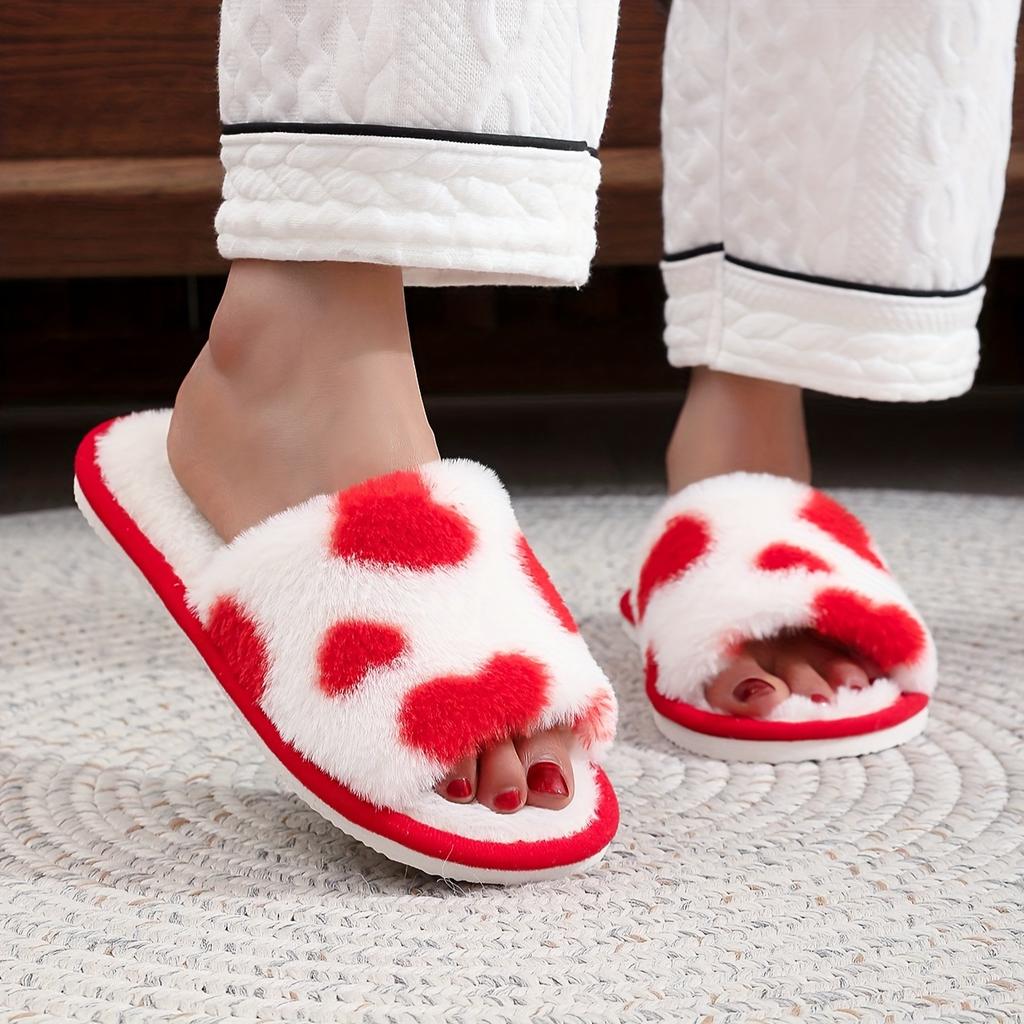 1 пара уютных плюшевых тапочек с узором сердечек, повседневные домашние тапочки с открытым носком, подошвой из ЭВА и тканевой стелькой, всесезонная удобная обувь для мужчин и женщин