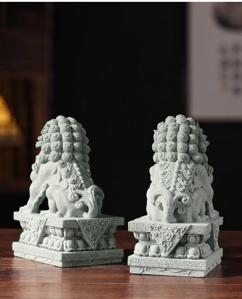Chinese Green Sandstone & White Marble Lion Ornaments for Fish Tank Decoration