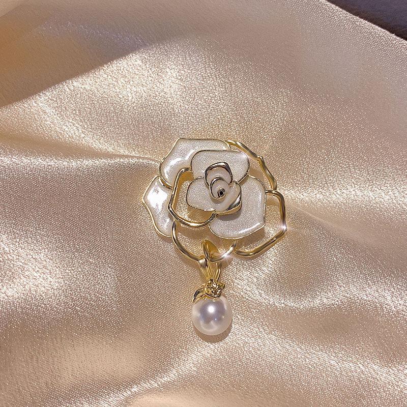 High-End Women's Brooch Collection: Butterfly, Camellia, Pearl Designs - Elegant Jewelry for Christmas & Men's Clothing Accessories