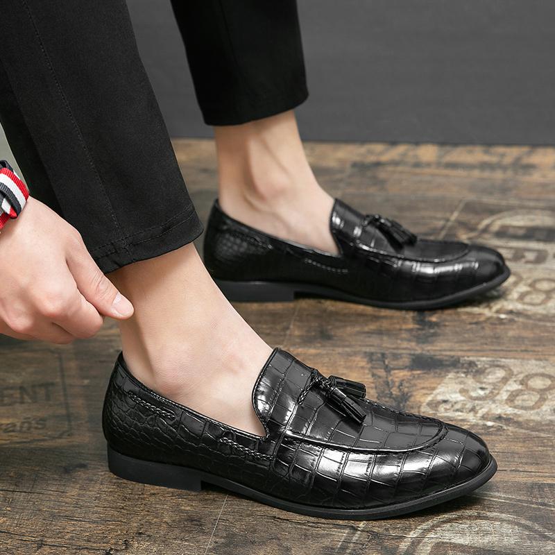 Classic Men's Casual Loafers Driving Shoes Moccasin Fashion Male Comfortable Autumn Leather Shoes Men Lazy Tassel Dress Shoes