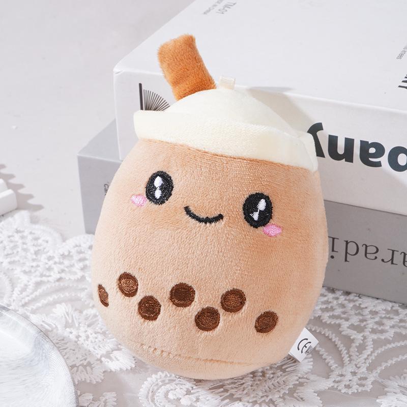 Плюшевый брелок в виде куклы с фруктовым бабл-ти в подарок