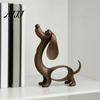 Садовая статуэтка таксы, Винтажная железная фигурка, Милая скульптура щенка, Художественная декоративная полая фигурка собаки для украшения стола на улице и в помещении, Уникальная
