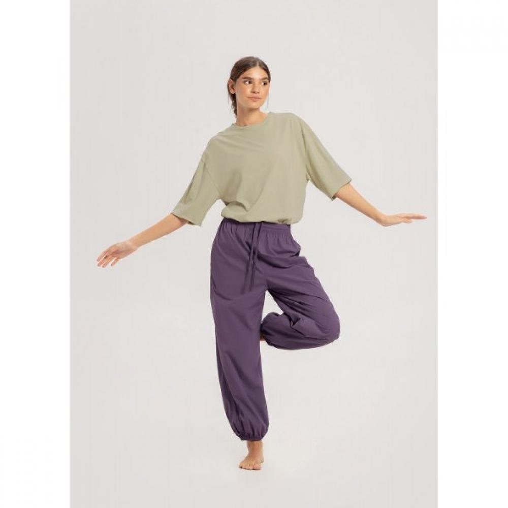 Budhi Mudra Diagonal Jogger Pants  Grape Compote  B61003apl44 P44 