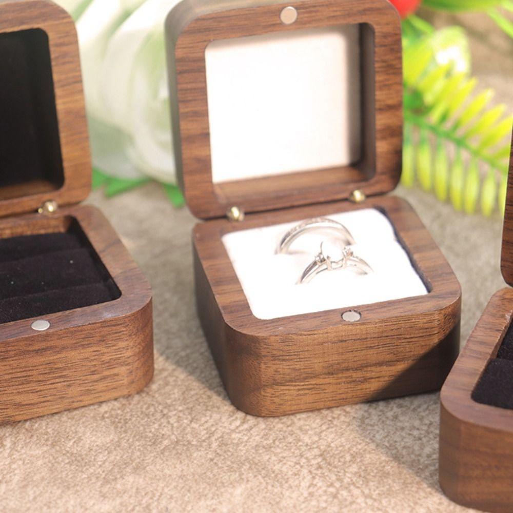 Luxury Rings Bearer Box Square Jewelry Organizer Portable Rings Display Case Propose
